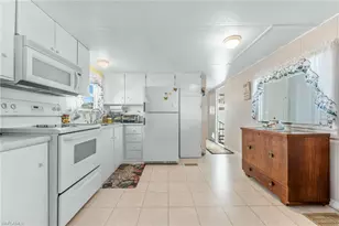 31 San Remo Cir, Naples, FL 34112 - Photo 10