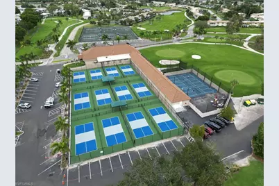 256 Palm Dr #6, Naples, FL 34112 - Photo 4