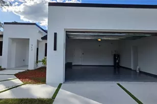 718 Robert Ave, Lehigh Acres, FL 33936 - Photo 2