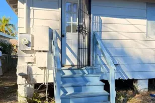 3316 Armstrong Ct, Fort Myers, FL 33916 - Photo 10