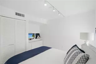 53 High Point Cir W, Naples, FL 34103 - Photo 16