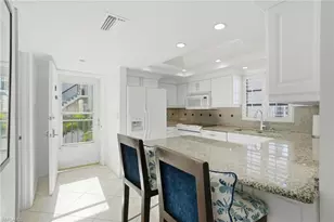 53 High Point Cir W, Naples, FL 34103 - Photo 8