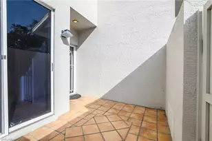 3785 Fieldstone Blvd, Naples, FL 34109 - Photo 4