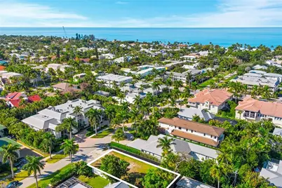 395 7th Ave S, Naples, FL 34102 - Photo 4