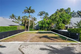 395 7th Ave S, Naples, FL 34102 - Photo 8