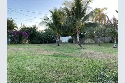 668 98th Ave N, Naples, FL 34108 - Photo 4