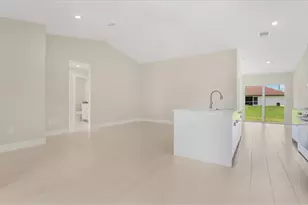 2702 46th St SW, Lehigh Acres, FL 33976 - Photo 8