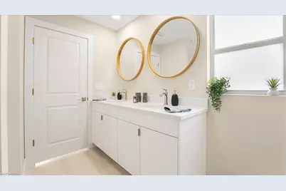 2702 46th St SW, Lehigh Acres, FL 33976 - Photo 10