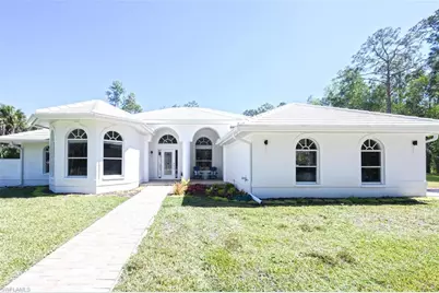 1520 Oakes Blvd, Naples, FL 34119 - Photo 1