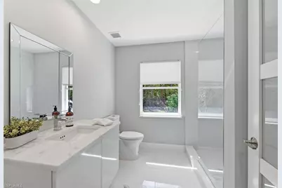 1520 Oakes Blvd, Naples, FL 34119 - Photo 32