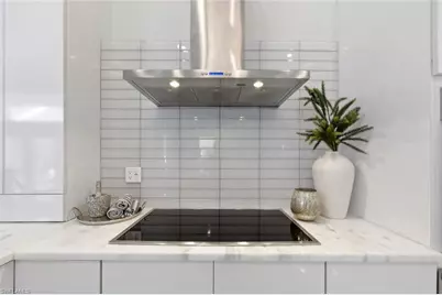 1520 Oakes Blvd, Naples, FL 34119 - Photo 14