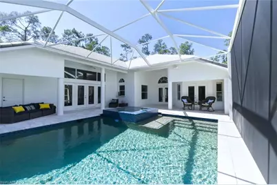 1520 Oakes Blvd, Naples, FL 34119 - Photo 4