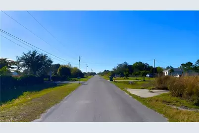 4267 70th Ave NE, Naples, FL 34120 - Photo 2