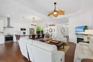 43 Glen Eagle Cir, Naples, FL 34104 - Photo 16