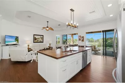 43 Glen Eagle Cir, Naples, FL 34104 - Photo 6