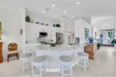 24792 Hollybrier Ln, Bonita Springs, FL 34134 - Photo 10