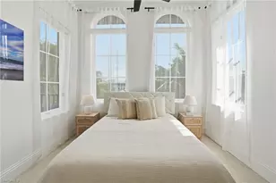 1008 7th St S, Naples, FL 34102 - Photo 30