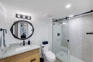 250 Park Shore Dr, Naples, FL 34103 - Photo 24