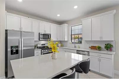 17301 Corsini Dr, Fort Myers, FL 33913 - Photo 2