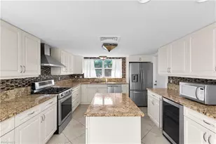 875 Robin Ct, Marco Island, FL 34145 - Photo 16