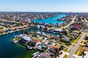 875 Robin Ct, Marco Island, FL 34145 - Photo 30