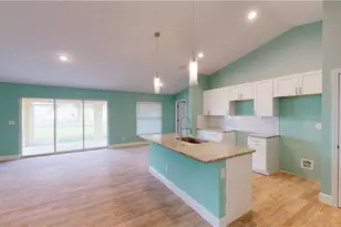 621 NW 7th Pl, Cape Coral, FL 33993 - Photo 10