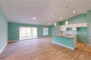 621 NW 7th Pl, Cape Coral, FL 33993 - Photo 4