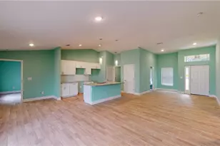 621 NW 7th Pl, Cape Coral, FL 33993 - Photo 8