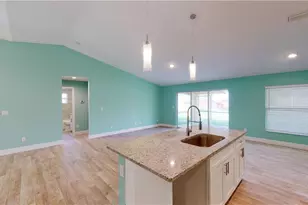 621 NW 7th Pl, Cape Coral, FL 33993 - Photo 12