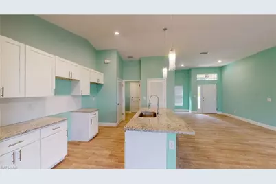 621 NW 7th Pl, Cape Coral, FL 33993 - Photo 14