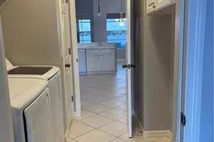 2210 Grove Dr, Naples, FL 34120 - Photo 4