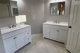 2210 Grove Dr, Naples, FL 34120 - Photo 24