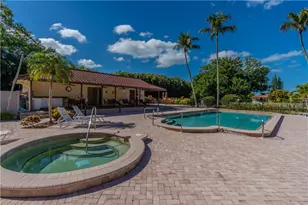 2048 Pine Isle Ln, Naples, FL 34112 - Photo 44