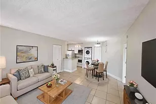 142 Santa Clara Dr, Naples, FL 34104 - Photo 1