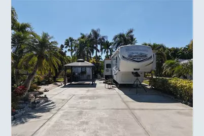 10030 Willowood Dr, Fort Myers, FL 33905 - Photo 4