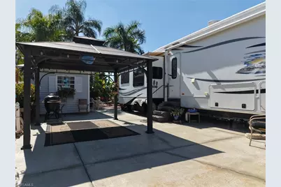 10030 Willowood Dr, Fort Myers, FL 33905 - Photo 14
