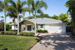 339 4th Ave N, Naples, FL 34102 - Photo 42