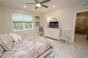 244 Indies Dr E, Naples, FL 34114 - Photo 14