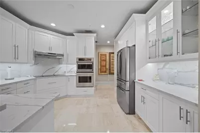 261 Colonade Cir #2701, Naples, FL 34103 - Photo 10