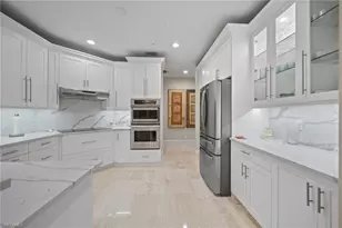 261 Colonade Cir, Naples, FL 34103 - Photo 10