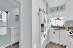 5371 Treetops Dr, Naples, FL 34113 - Photo 4