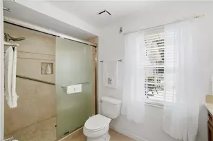 2476 Orchid Bay Dr, Naples, FL 34109 - Photo 20