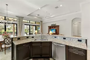 7347 Lantana Cir, Naples, FL 34119 - Photo 8