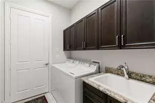 7347 Lantana Cir, Naples, FL 34119 - Photo 28