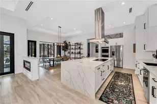 12 35th Ave NW, Naples, FL 34120 - Photo 8