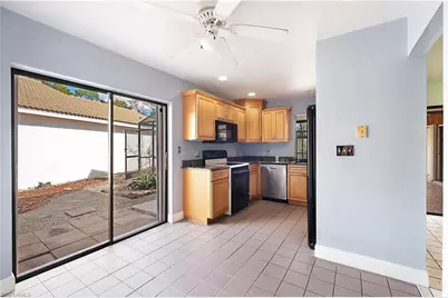 1250 Jardin Dr, Naples, FL 34104 - Photo 10