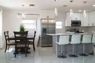 759 100th Ave N, Naples, FL 34108 - Photo 2