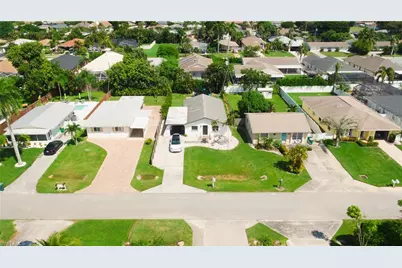 759 100th Ave N, Naples, FL 34108 - Photo 4