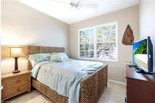 2033 Crestview Way, Naples, FL 34119 - Photo 14