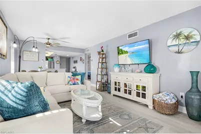 53 High Point Cir W #310, Naples, FL 34103 - Photo 4